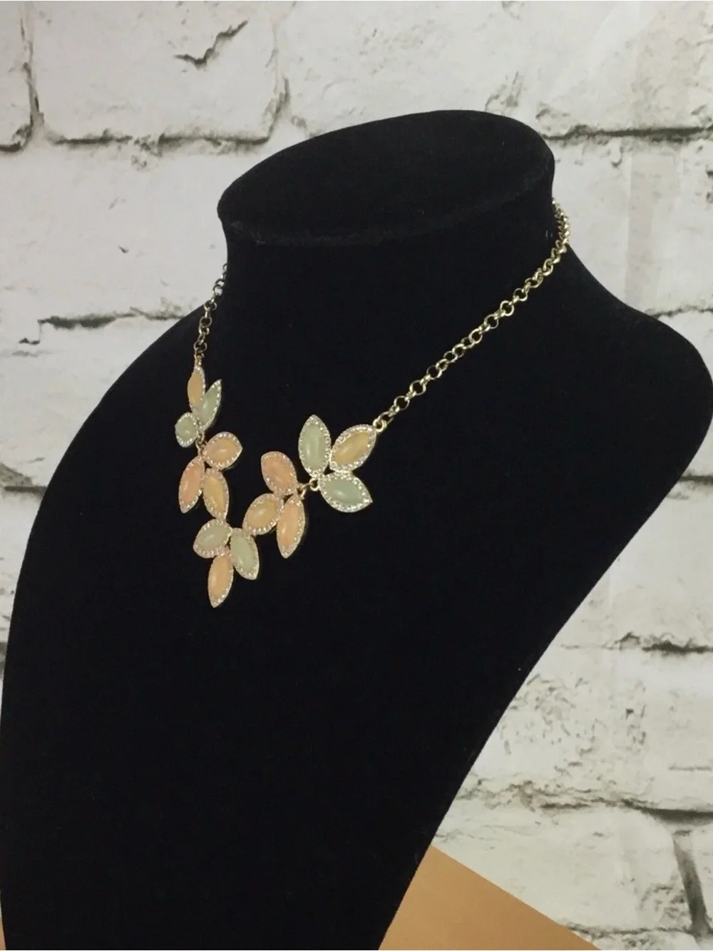 Lauren Conrad Floral Choker Statement Necklace w/champagne & light green stones